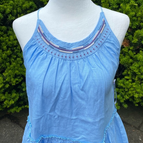 Gorgeous Embroidered Baby Blue Flowy Top***Small - Picture 3 of 14